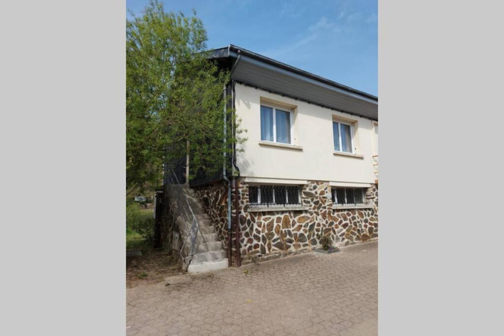 Gite En Bord De Meuse Monthermé Exteriér fotografie